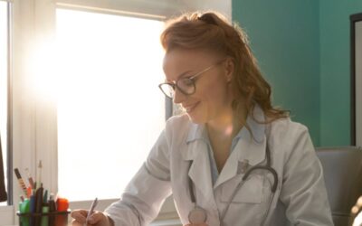 Assistante médicale ou secrétaire médicale en Suisse : quelles différences ?